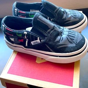 STAR WARS 🛸 Darth Vader slip ons